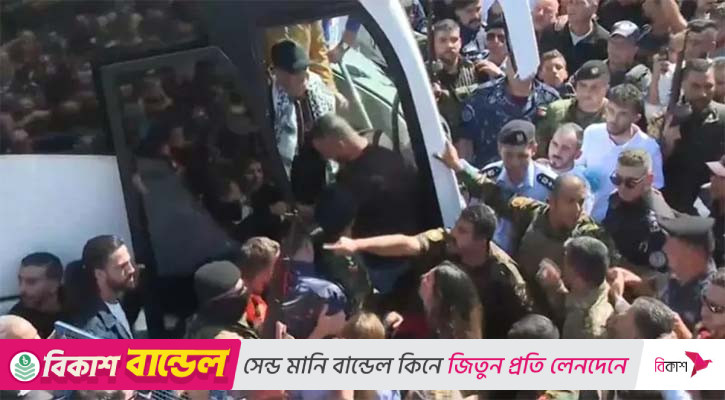 ১৯৫০ ফিলিস্তিনি বন্দিকে মুক্তি দিচ্ছে ইসরায়েল, রামাল্লায় পৌঁছেছে দুই বাস